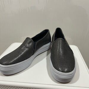 Keds silver / glitter flats sz 6